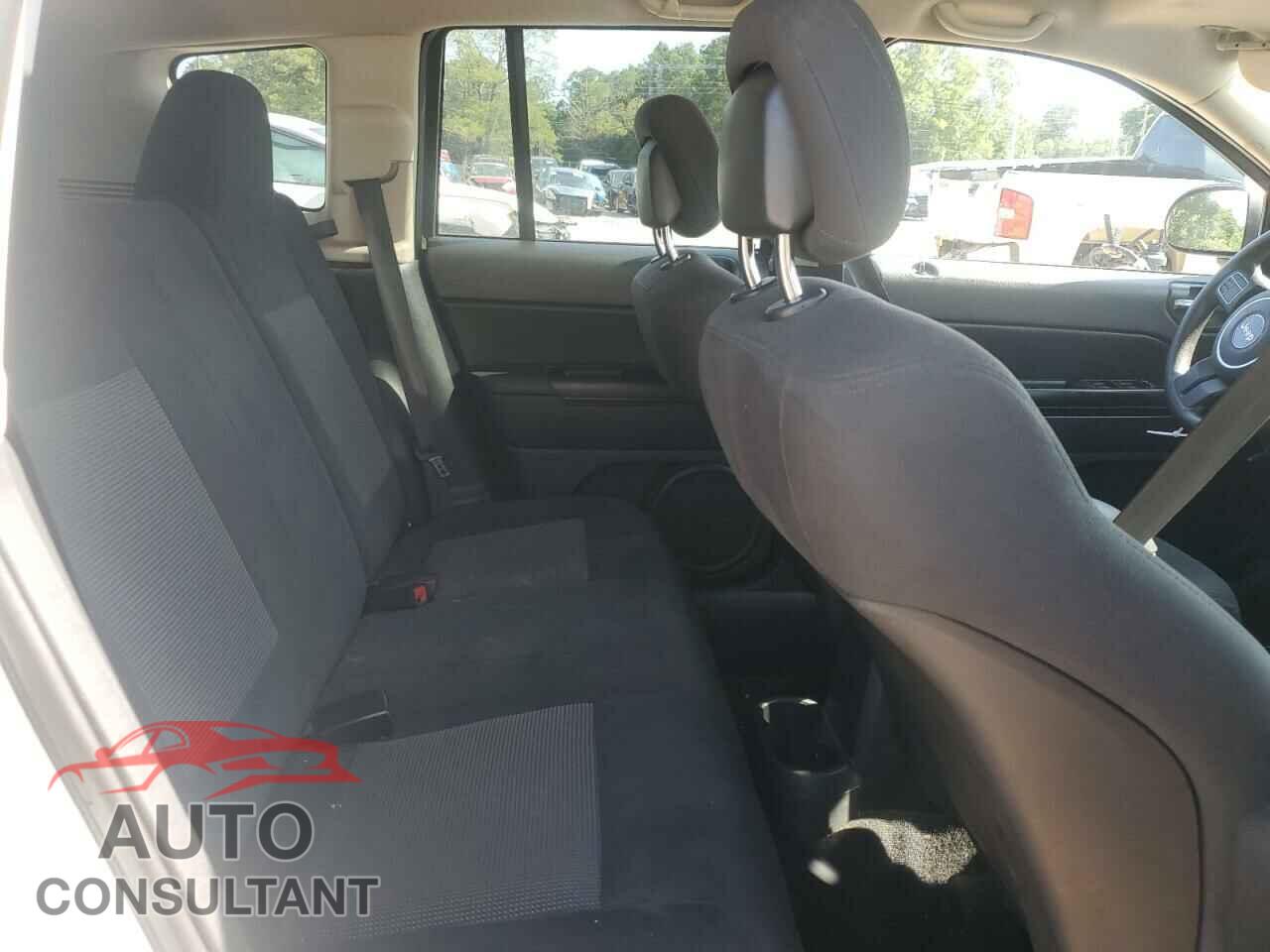 JEEP COMPASS 2011 - 1J4NF1FB5BD194064