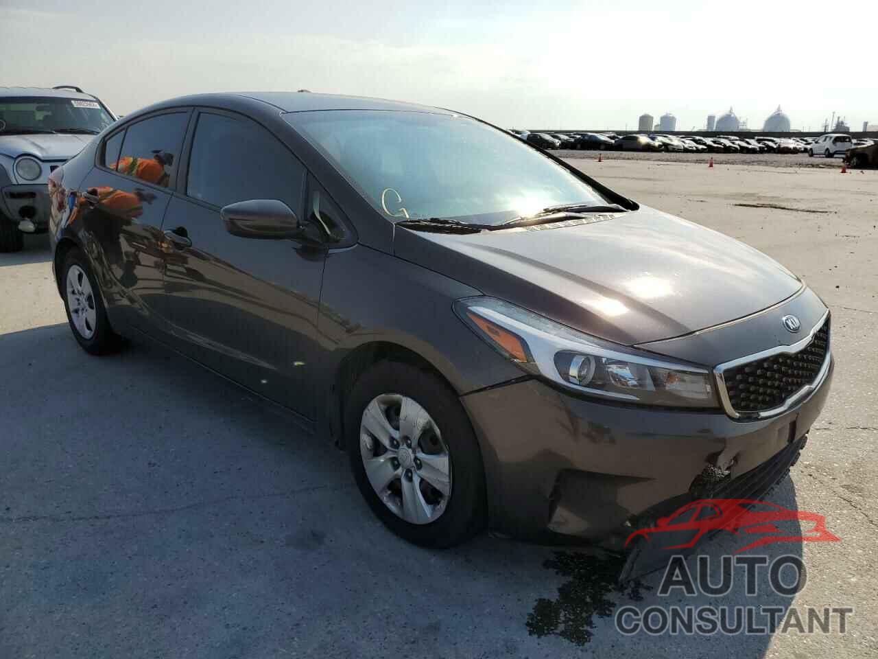 KIA FORTE 2018 - 3KPFK4A76JE208349