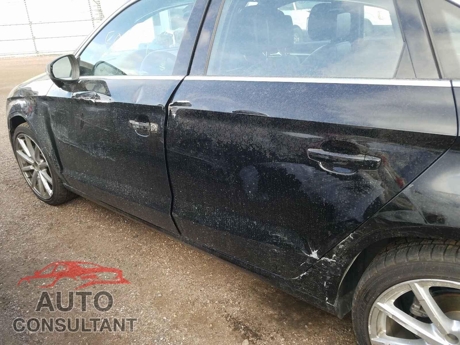 AUDI A3 2015 - WAUCCGFF4F1143638