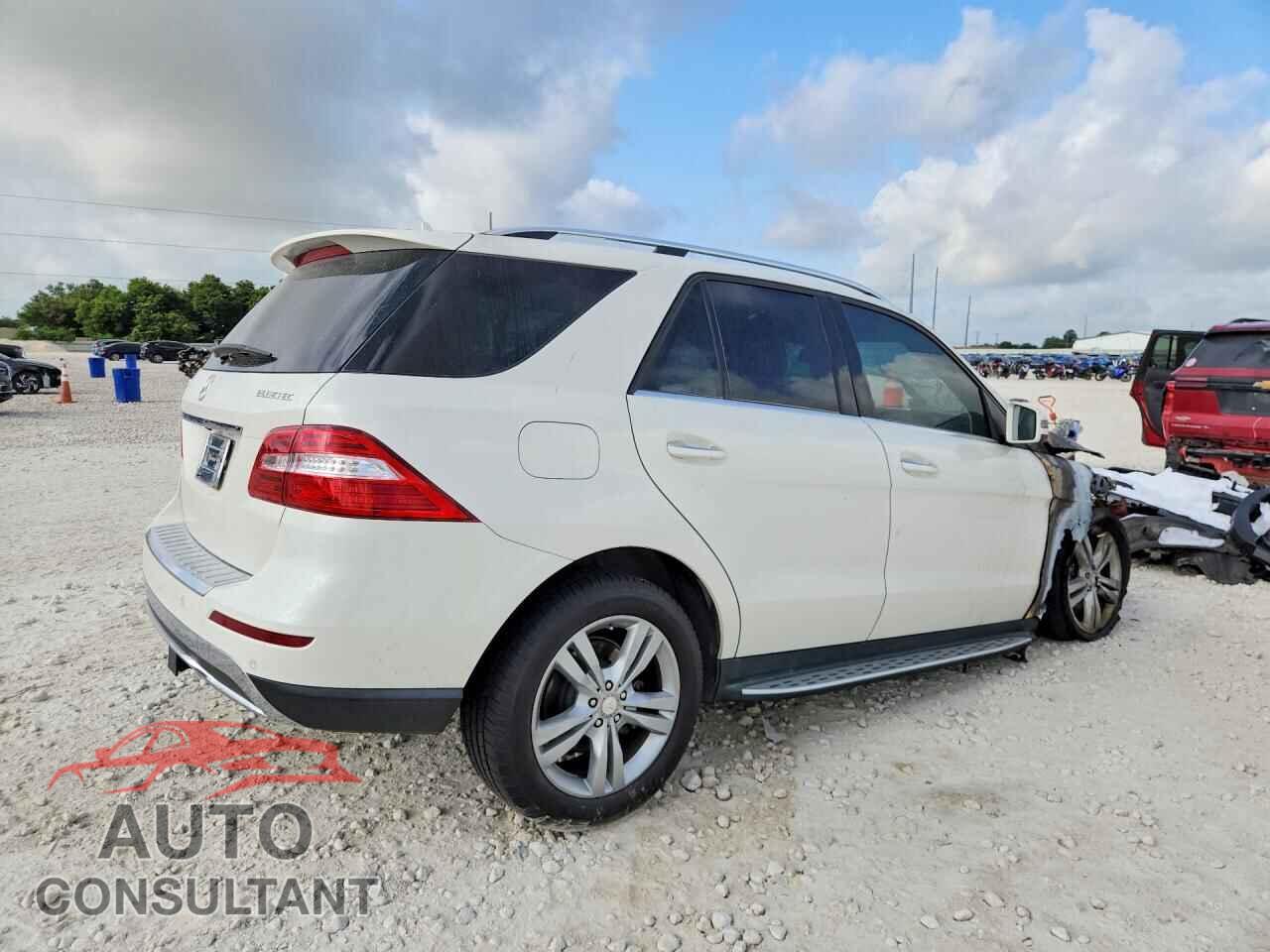 MERCEDES-BENZ M-CLASS 2012 - 4JGDA2EB0CA014043