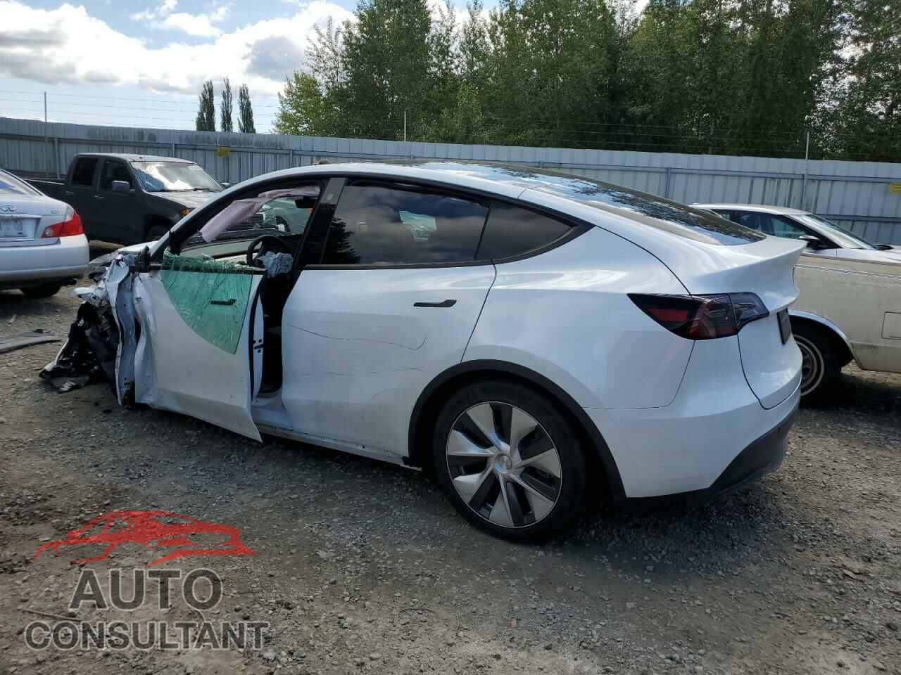 TESLA MODEL Y 2023 - 7SAYGDEE8PF764641