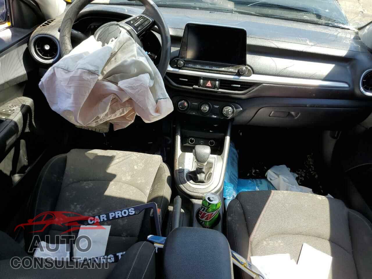 KIA FORTE 2023 - 3KPF24AD3PE565633