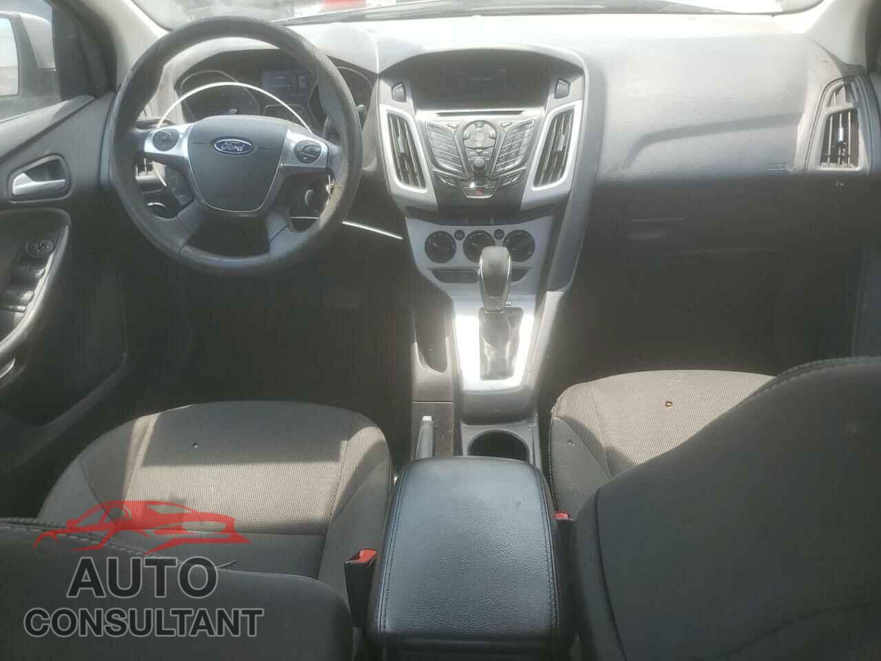 FORD FOCUS 2014 - 1FADP3F27EL425301