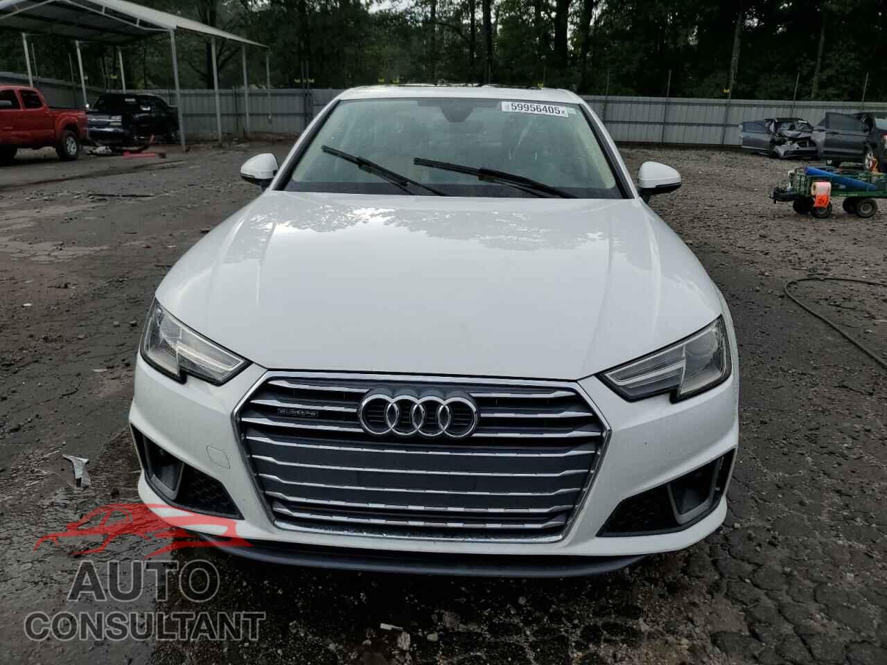 AUDI A4 2019 - WAUDNAF43KN013847