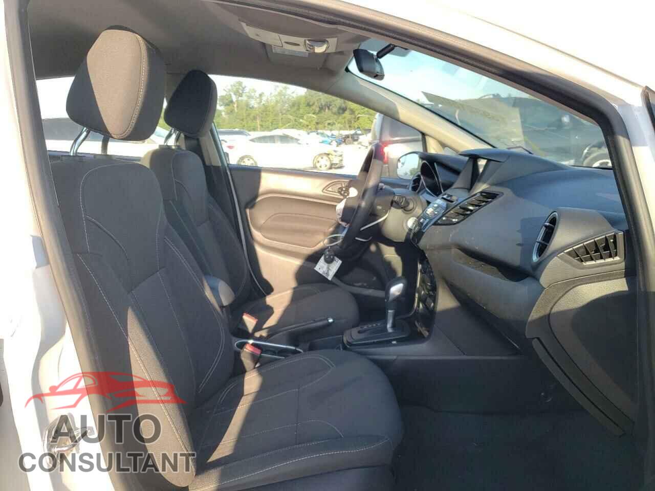 FORD FIESTA 2019 - 3FADP4EJ0KM134096