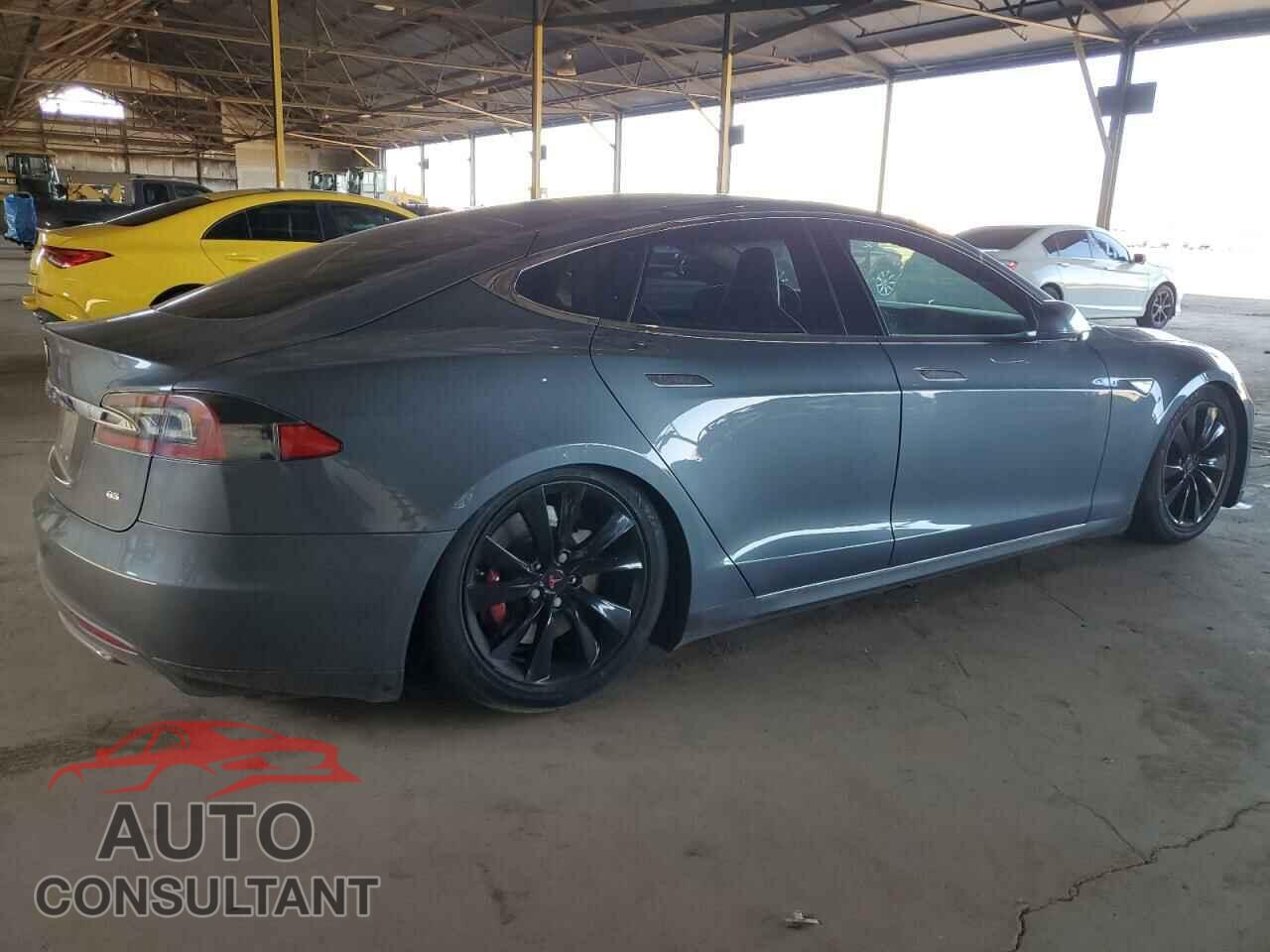 TESLA MODEL S 2013 - 5YJSA1DN0DFP14798