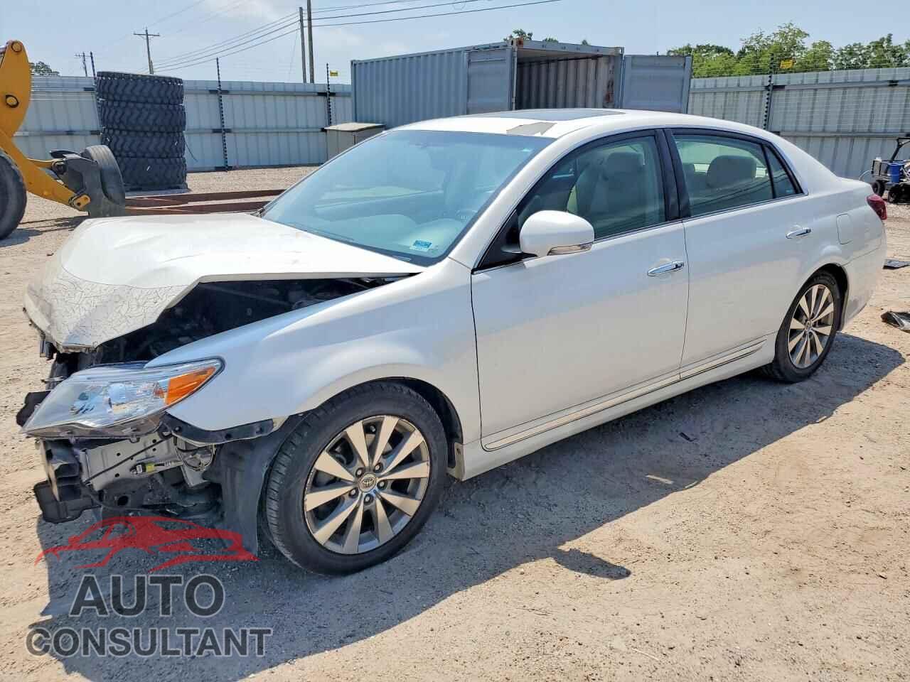 TOYOTA AVALON 2011 - 4T1BK3DB3BU410167
