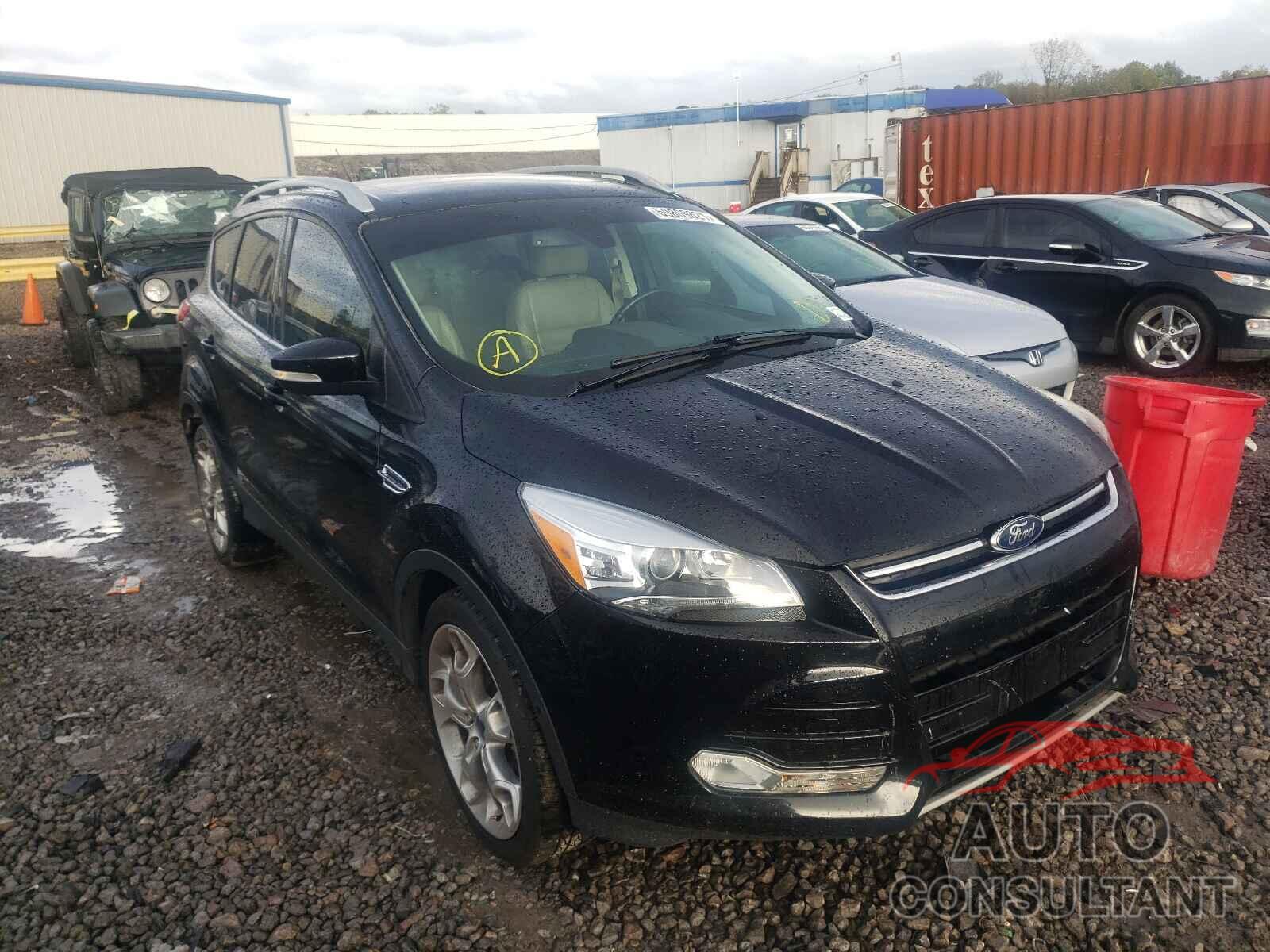 FORD ESCAPE 2016 - 1FMCU0J98GUA72898