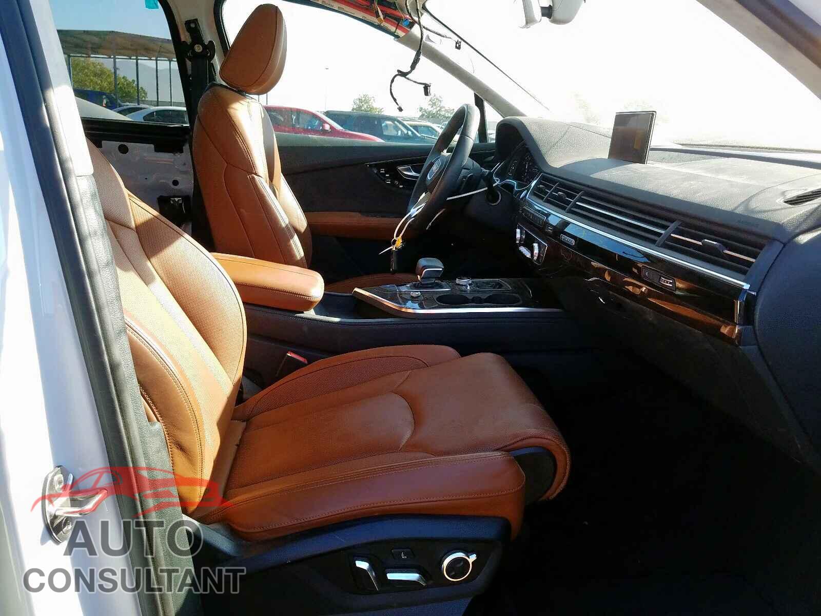 AUDI Q7 2017 - WA1VAAF71HD010841