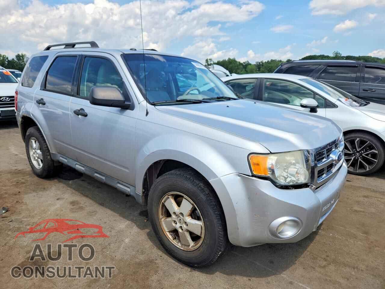 FORD ESCAPE 2011 - 1FMCU9DG8BKC53471