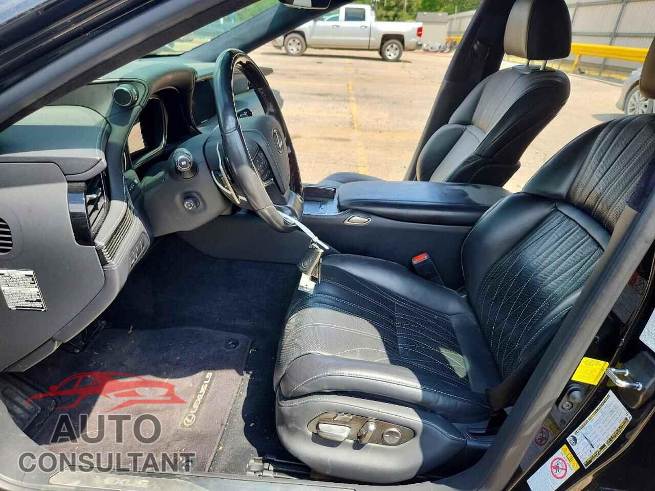 LEXUS LS500 2018 - JTHB5LFF7J5000961