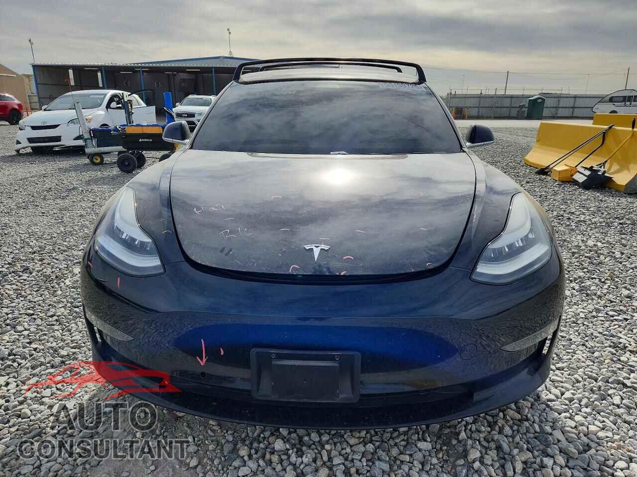 TESLA MODEL 3 2018 - 5YJ3E1EB9JF184839