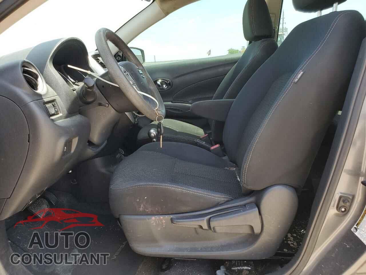 NISSAN VERSA 2017 - 3N1CN7AP3HL823526