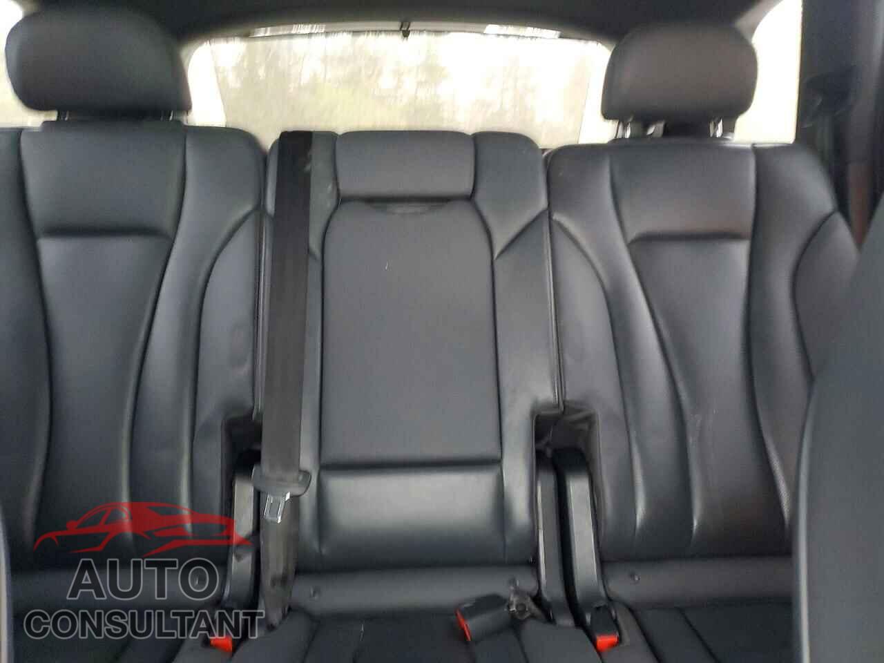 AUDI Q7 2021 - WA1MXAF71MD010455