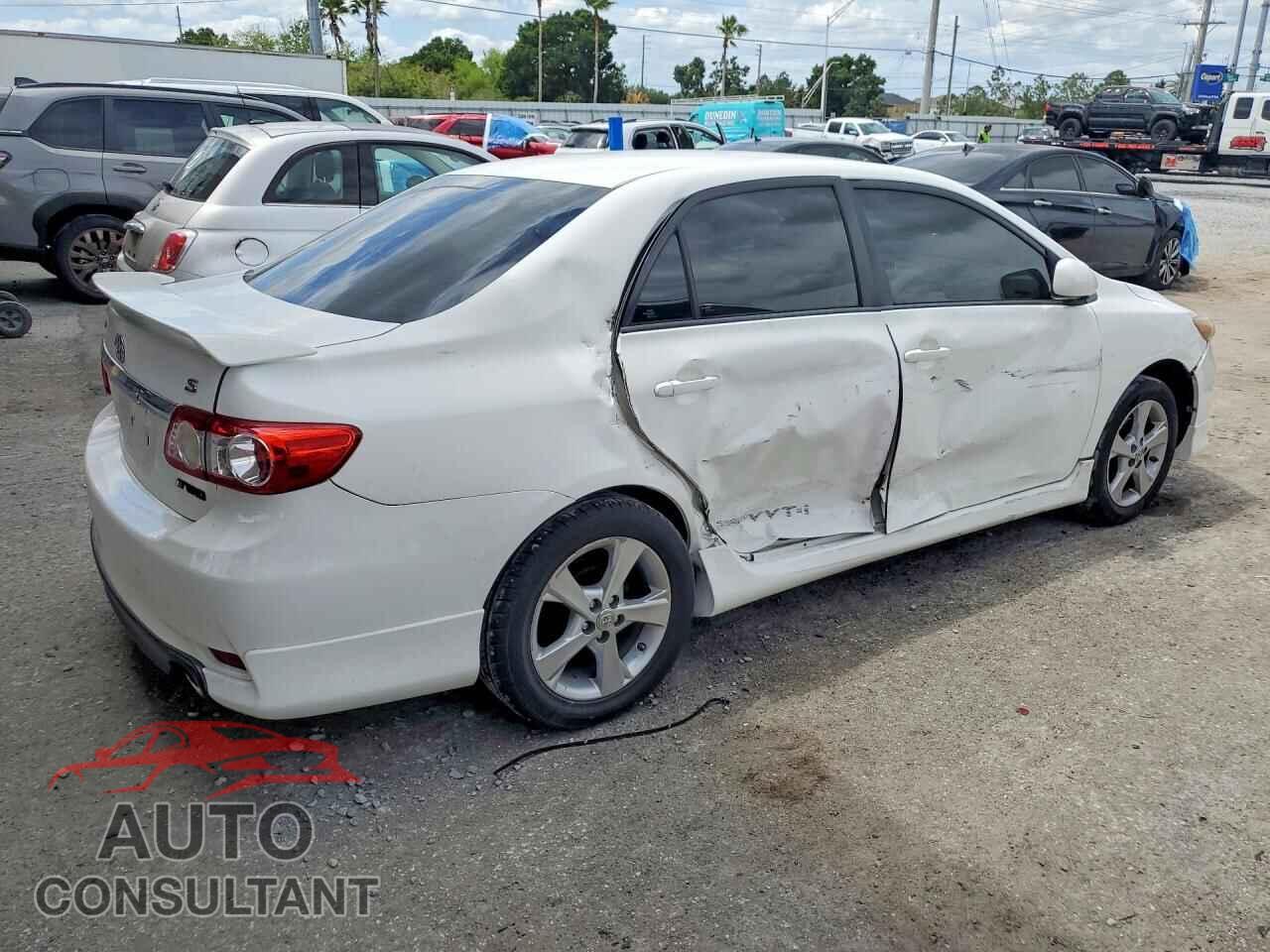 TOYOTA COROLLA 2013 - 2T1BU4EE6DC011220