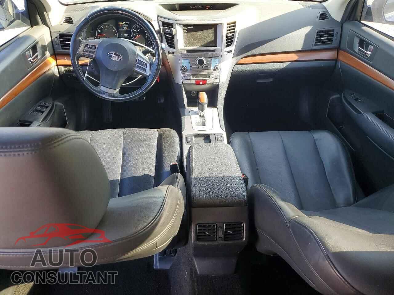 SUBARU OUTBACK 2013 - 4S4BRCLC8D3266677