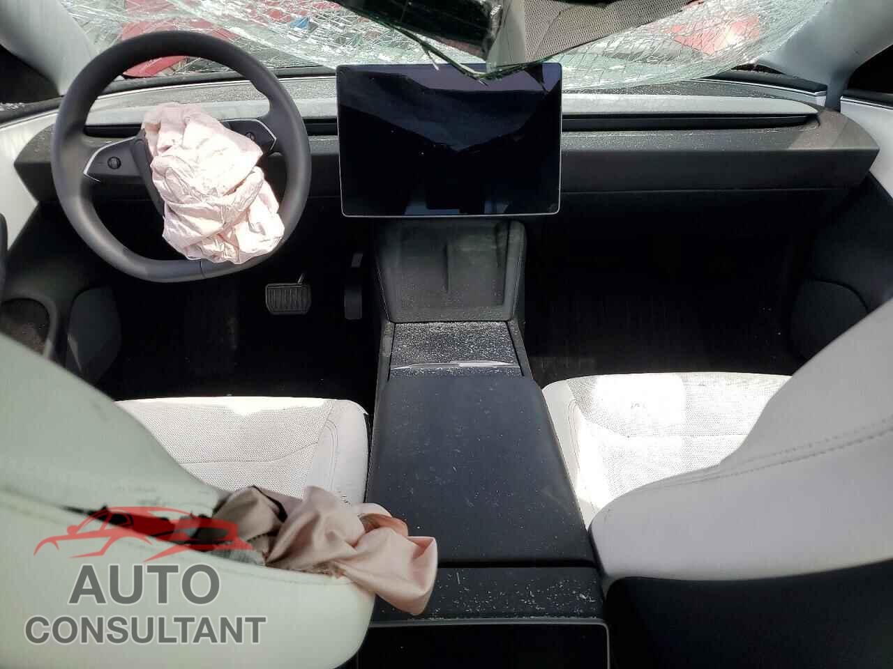 TESLA MODEL 3 2025 - 5YJ3E1EA2SF922294