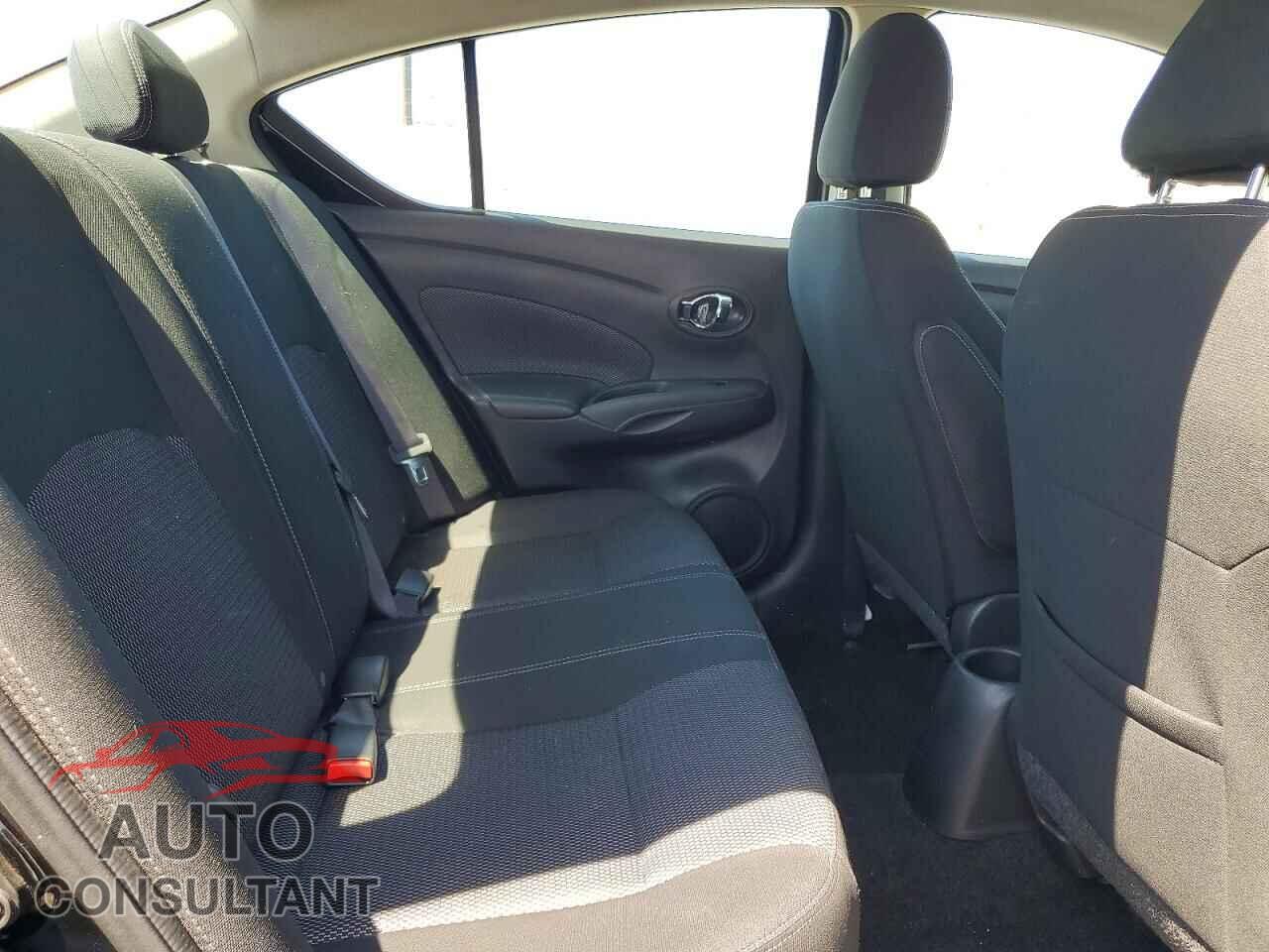 NISSAN VERSA 2019 - 3N1CN7AP3KL837269