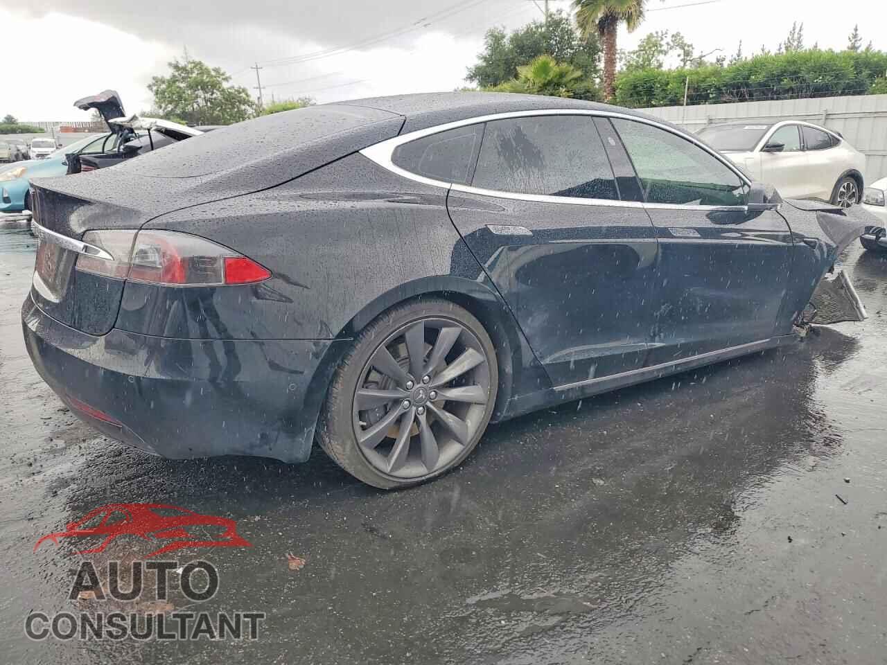 TESLA MODEL S 2017 - 5YJSA1E26HF202912
