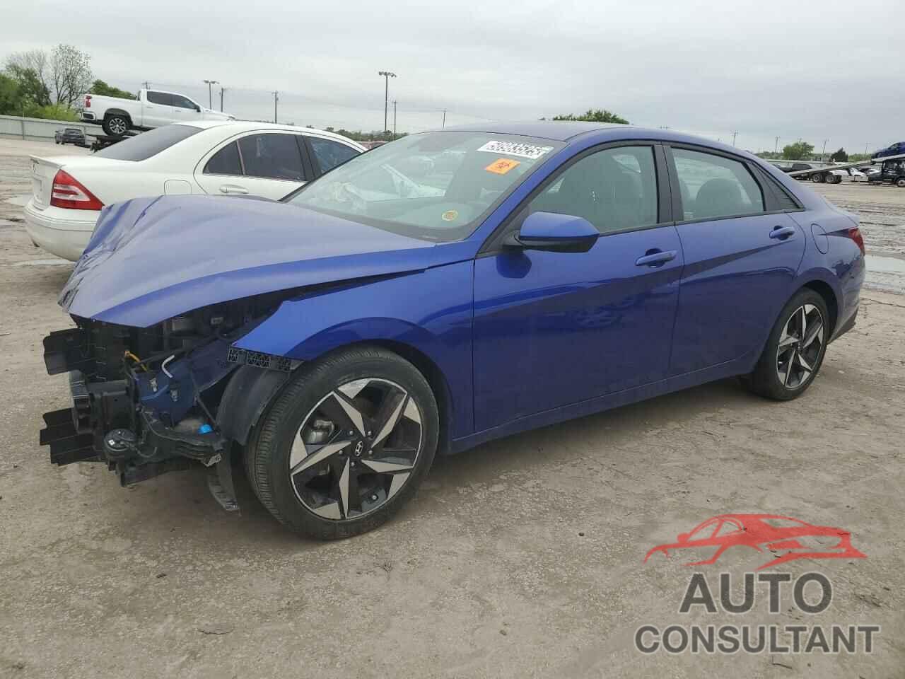 HYUNDAI ELANTRA 2023 - KMHLS4AG7PU553639