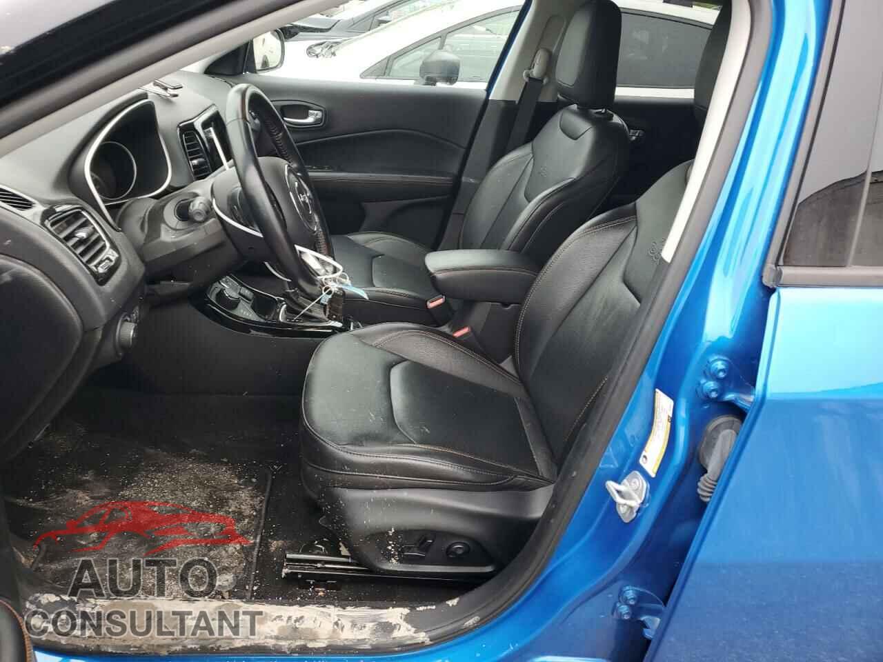 JEEP COMPASS 2021 - 3C4NJDCB0MT500529