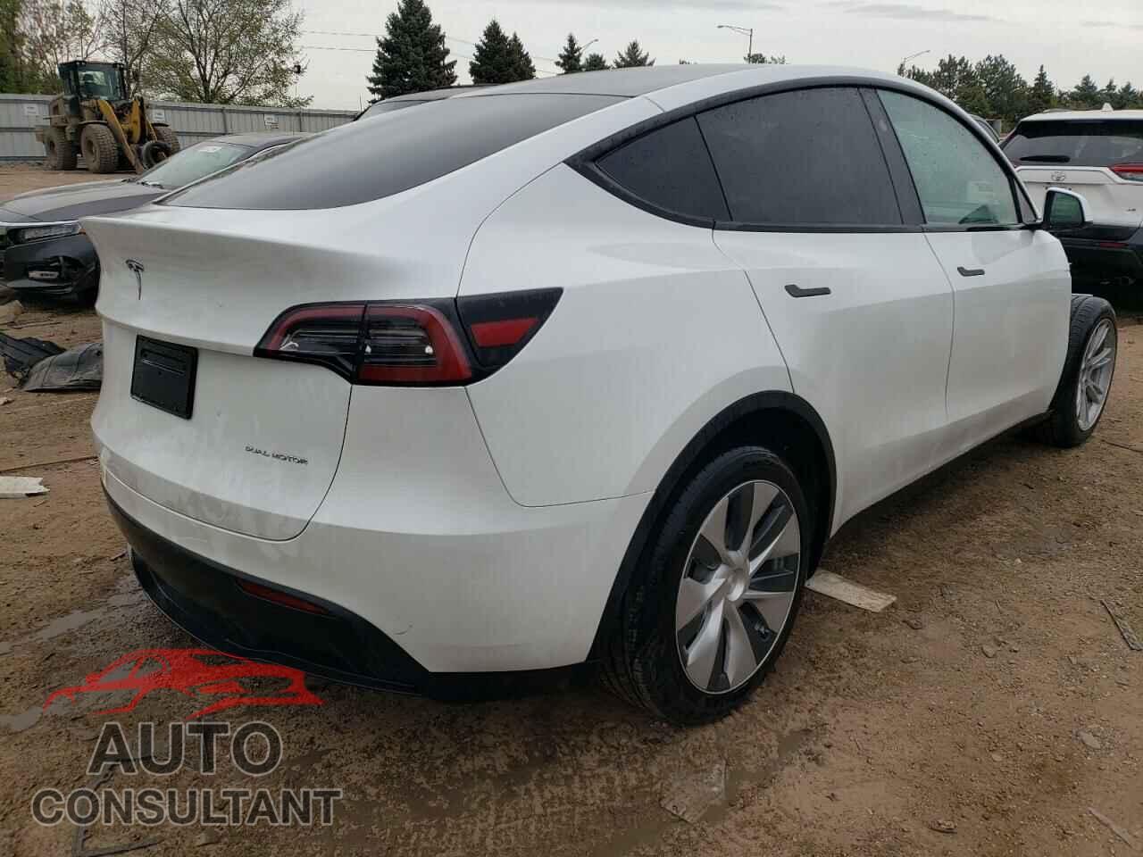 TESLA MODEL Y 2023 - 7SAYGDEE0PF793664