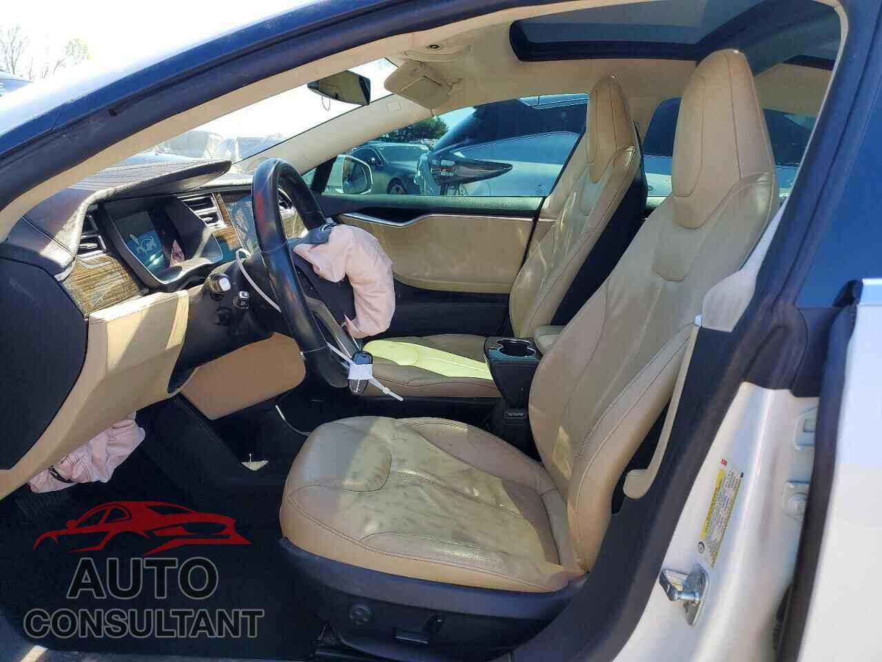 TESLA MODEL S 2014 - 5YJSA1H13EFP52681
