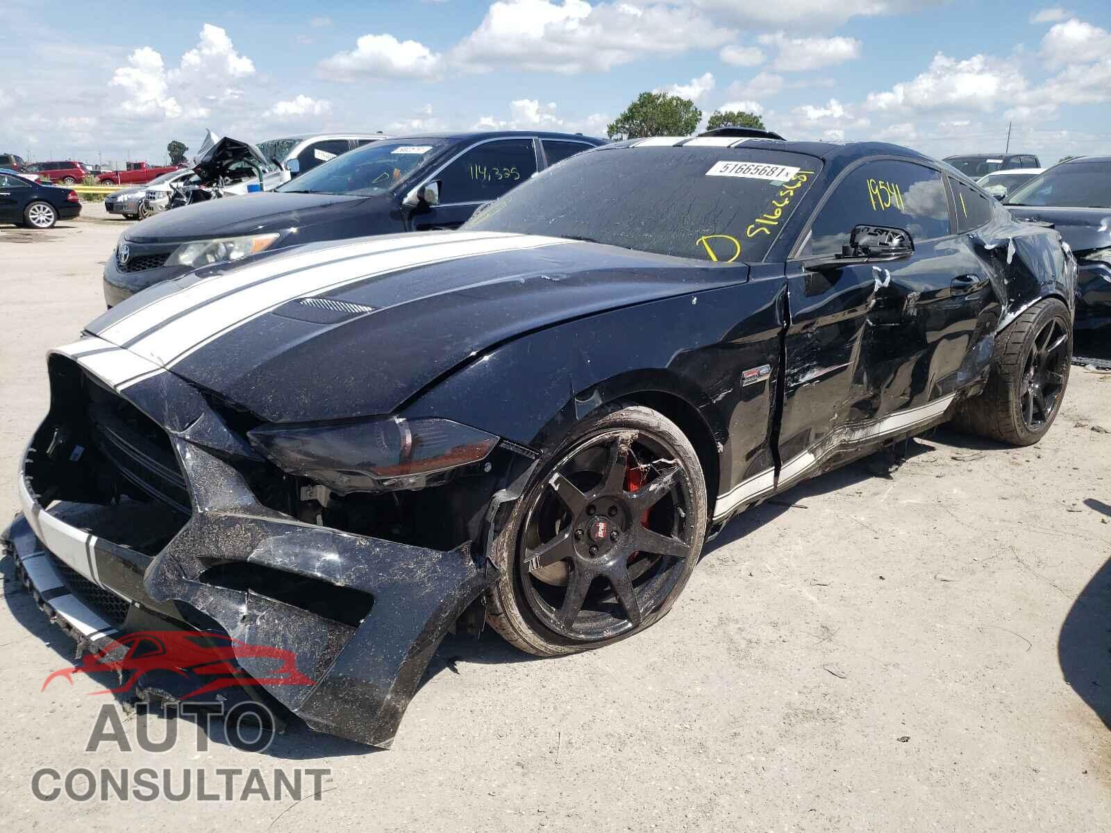 FORD MUSTANG 2019 - 1FA6P8CF8K5122444