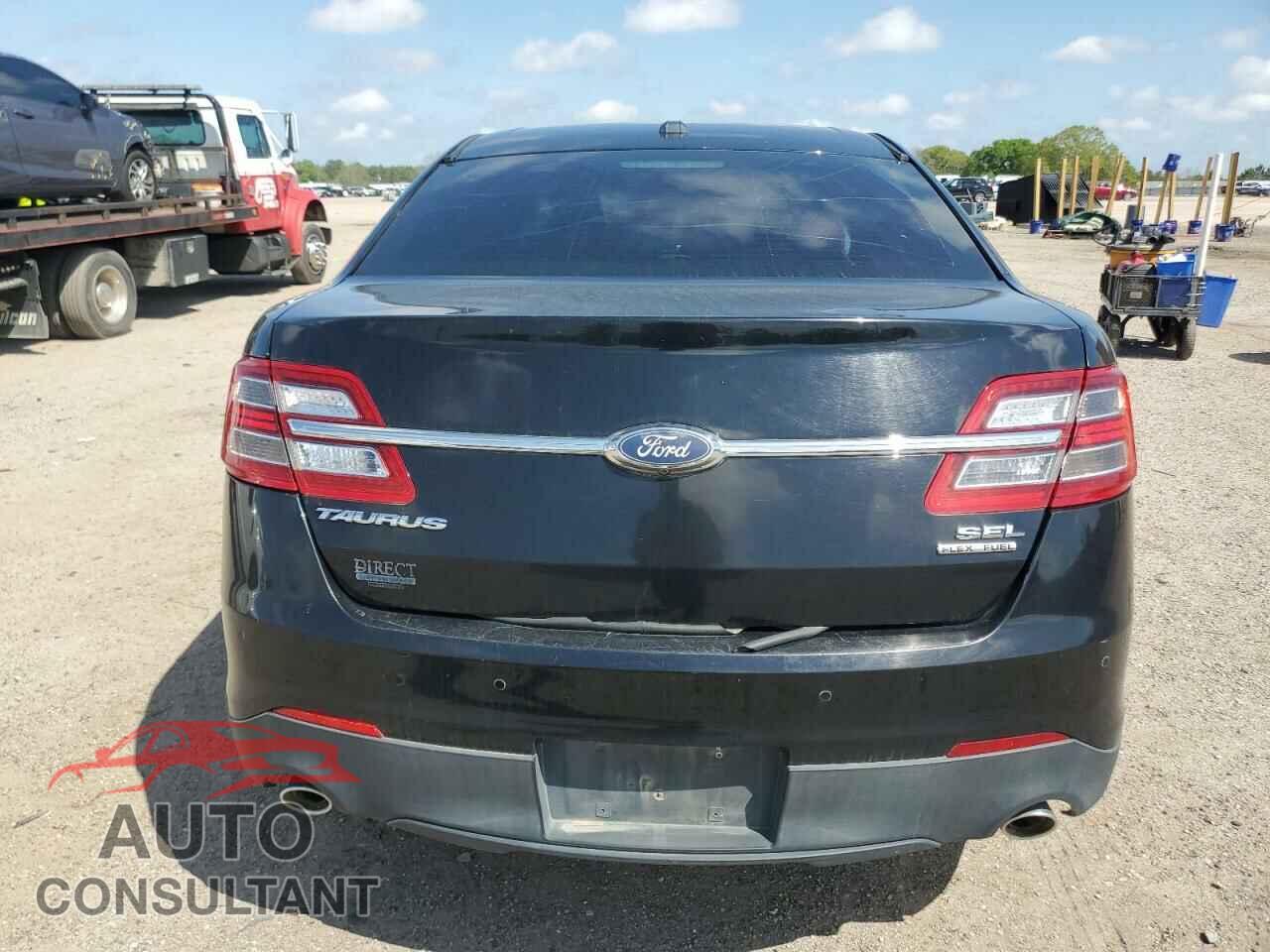 FORD TAURUS 2017 - 1FAHP2E81HG133593
