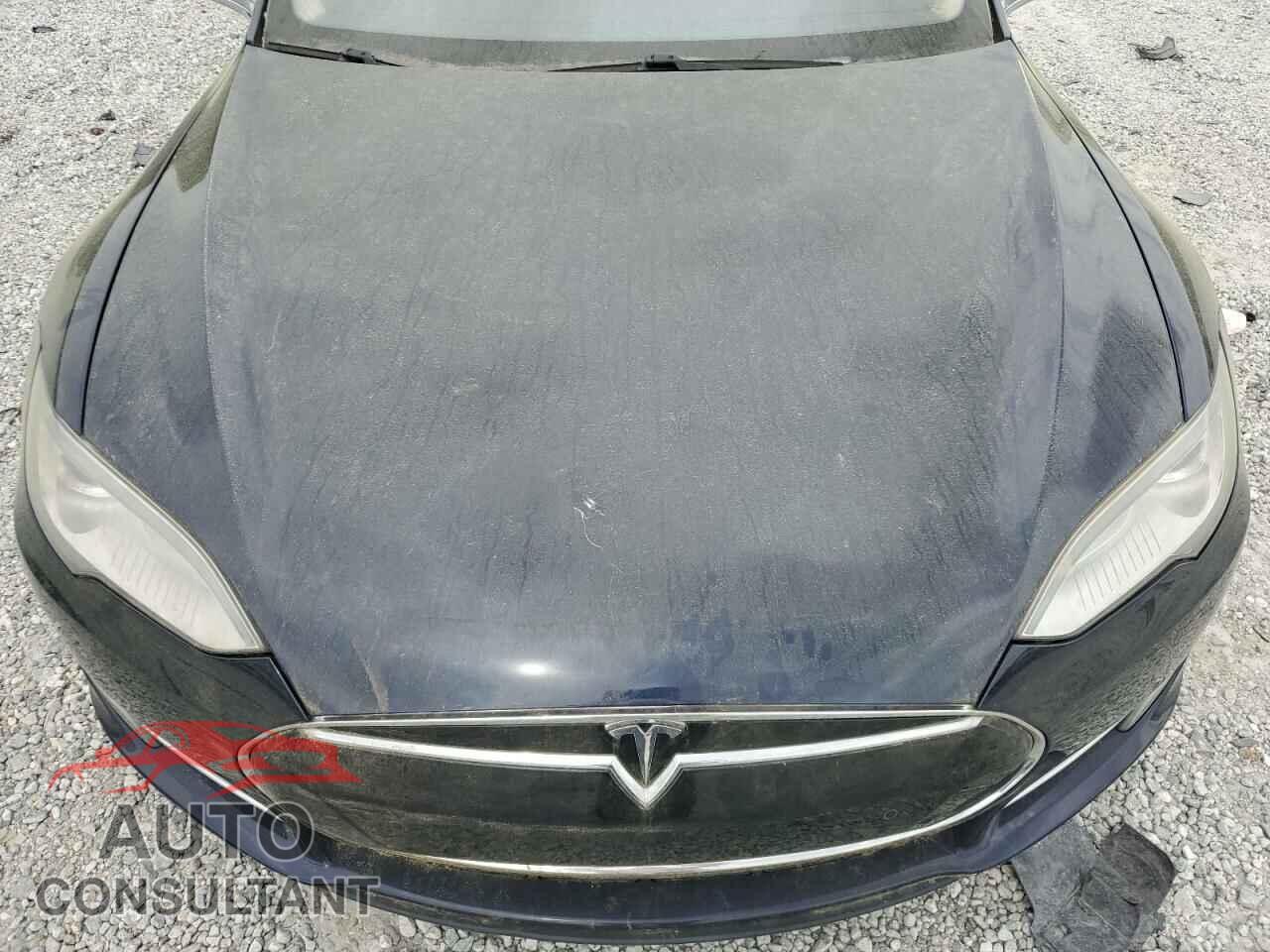 TESLA MODEL S 2013 - 5YJSA1DN6DFP23117
