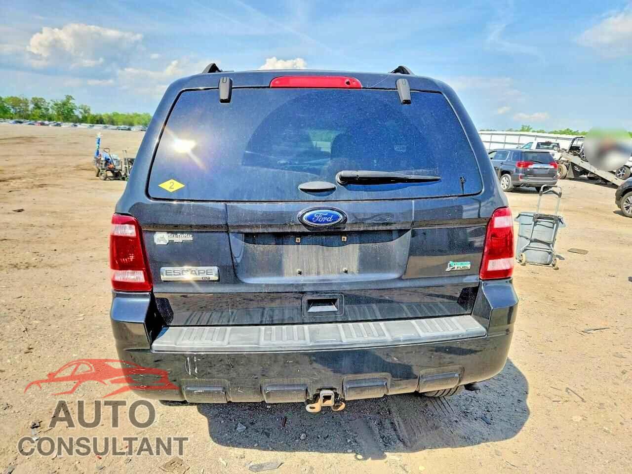 FORD ESCAPE 2011 - 1FMCU9DG8BKB24713