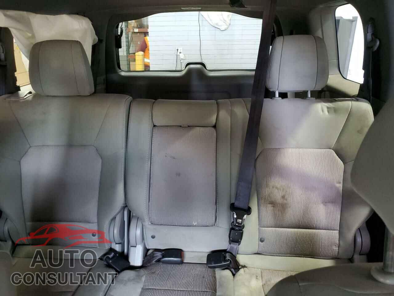 HONDA PILOT 2013 - 5FNYF4H48DB068909