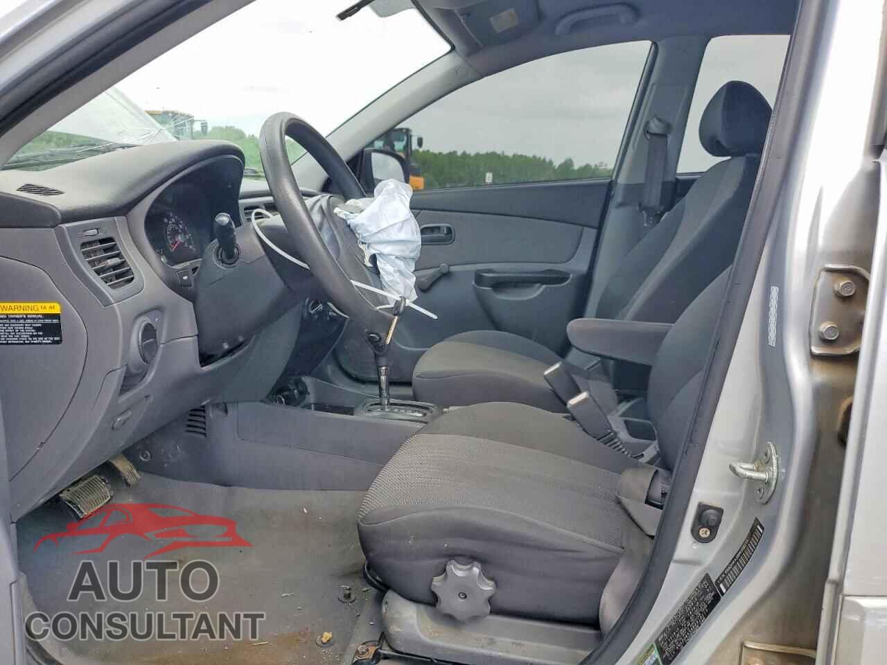 KIA RIO 2011 - KNADH4A38B6918215