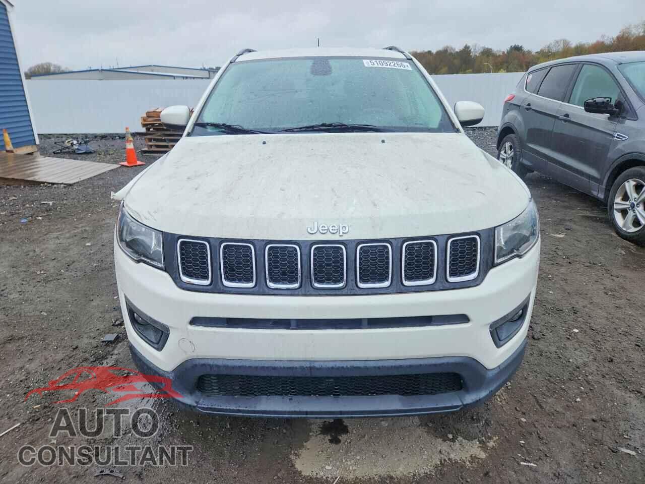 JEEP COMPASS 2017 - 3C4NJCBB5HT653201