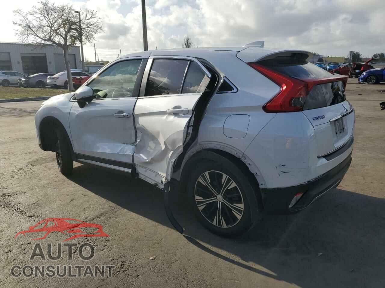 MITSUBISHI ECLIPSE 2018 - JA4AT5AA3JZ040855