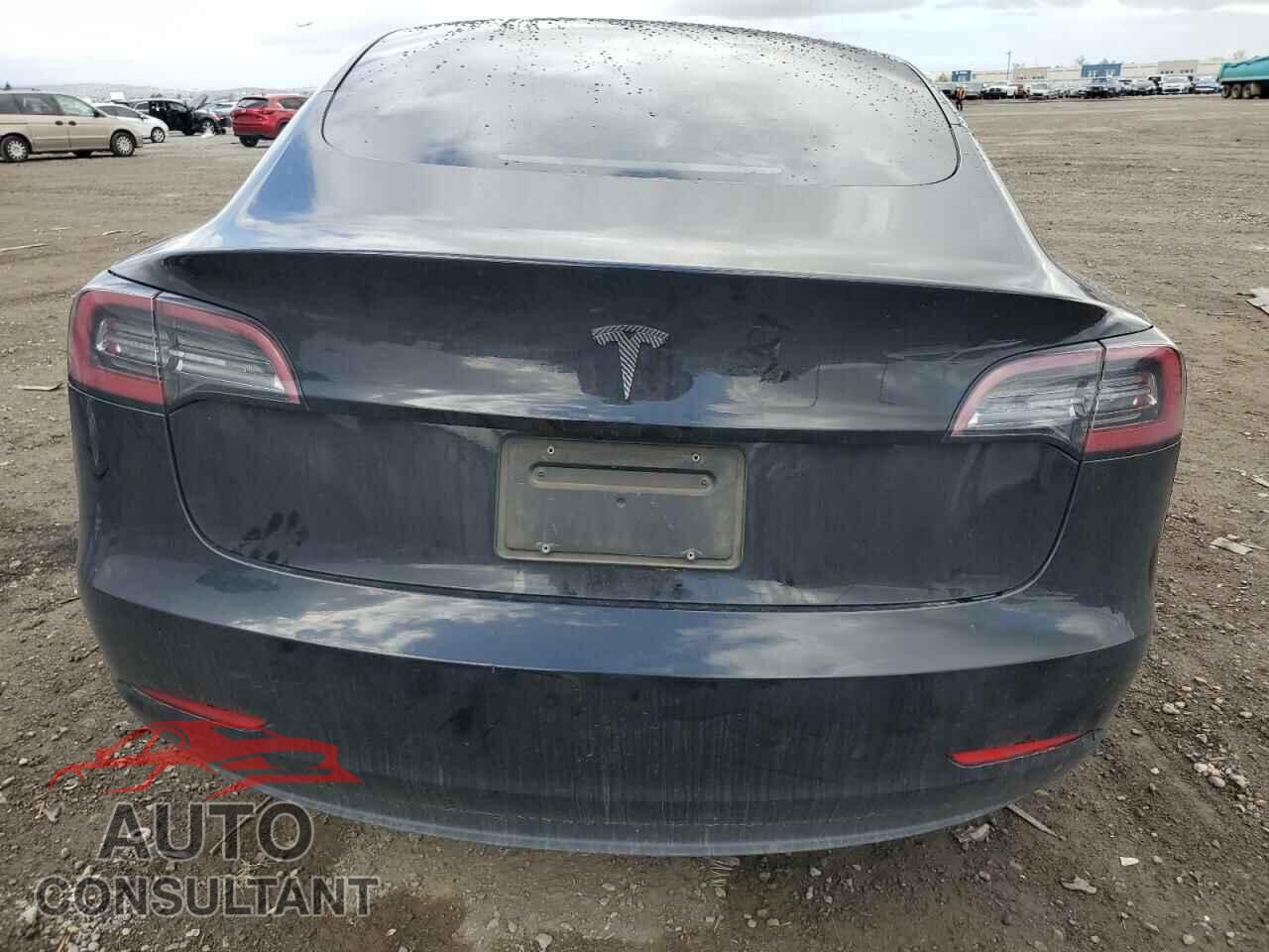 TESLA MODEL 3 2023 - 5YJ3E1EA0PF451513