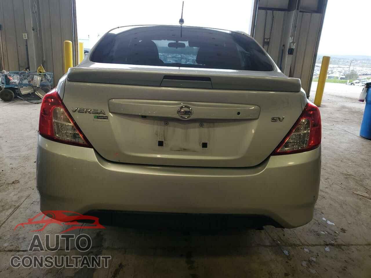 NISSAN VERSA 2019 - 3N1CN7AP3KL880980