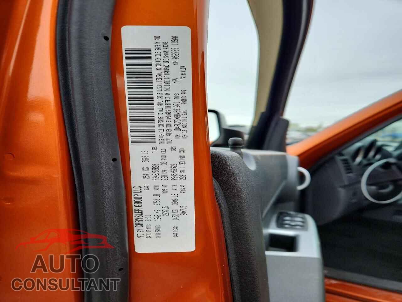 DODGE NITRO 2011 - 1D4PU7GX8BW581071