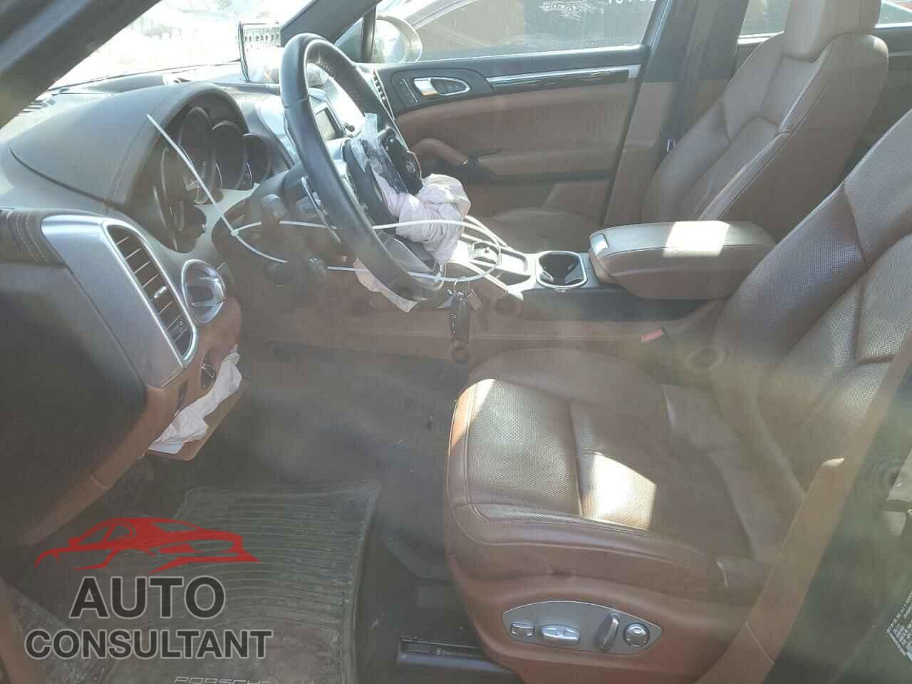 PORSCHE CAYENNE 2016 - WP1AA2A23GLA08730