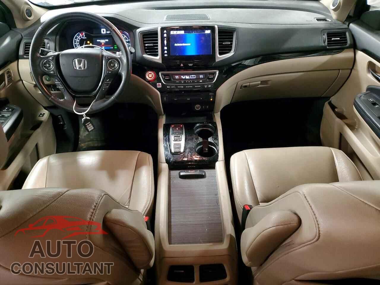 HONDA PILOT 2018 - 5FNYF6H96JB070077
