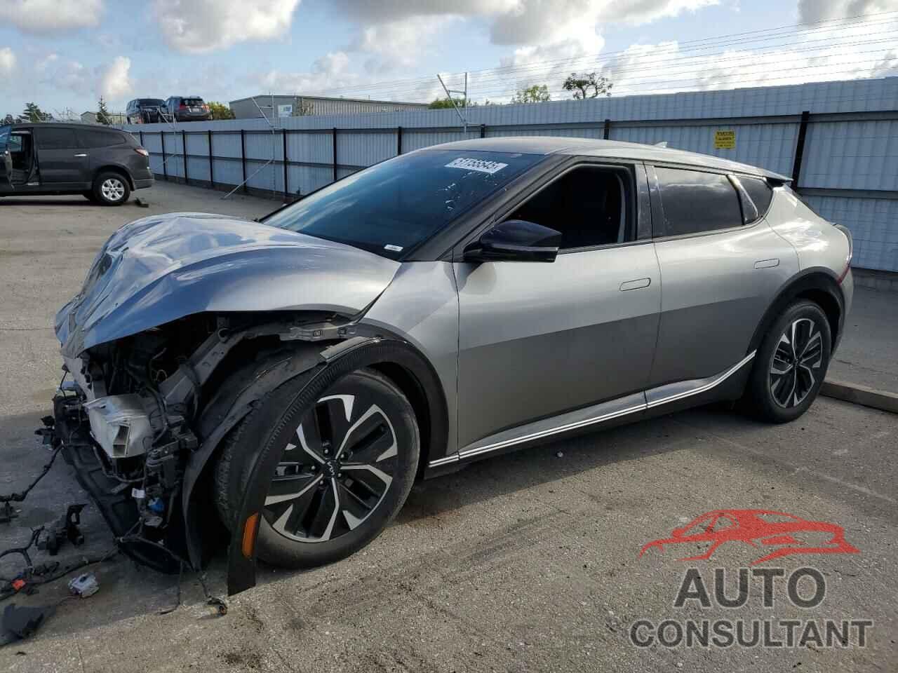 KIA EV6 LIGHT 2022 - KNDC34LA9N5041656