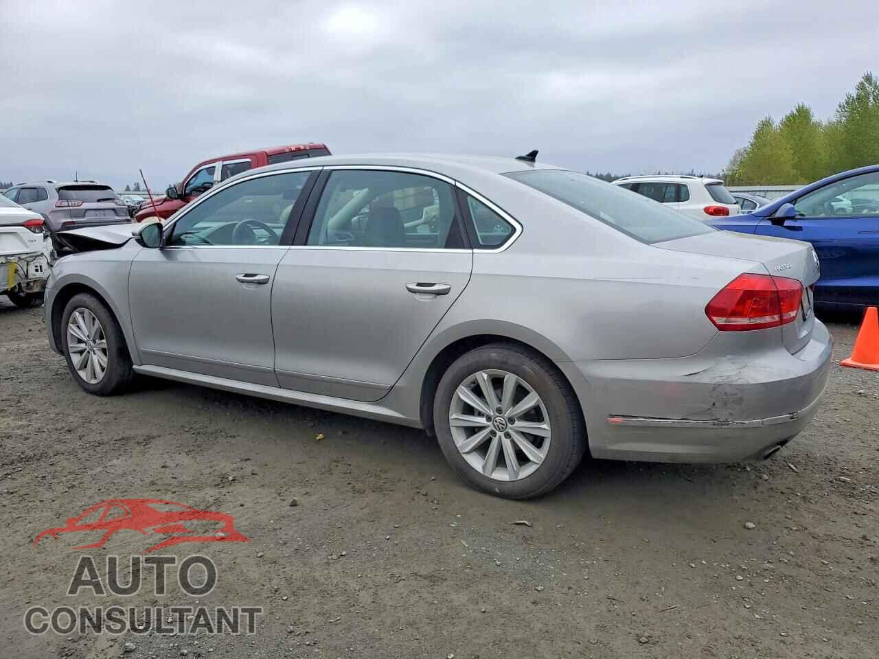 VOLKSWAGEN PASSAT 2012 - 1VWCP7A35CC093415