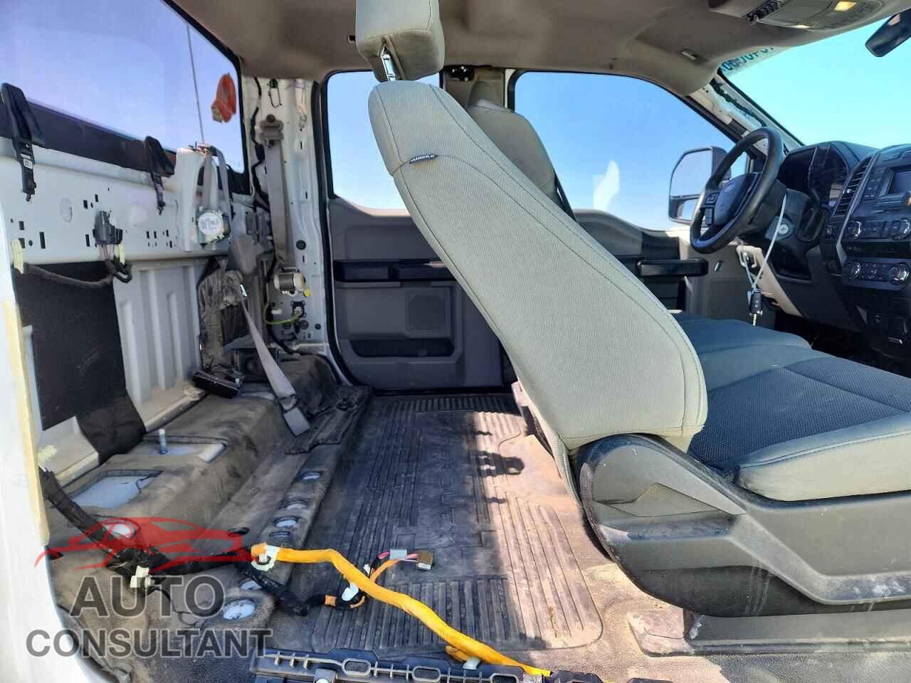 FORD F350 2018 - 1FT8X3B67JEC70851