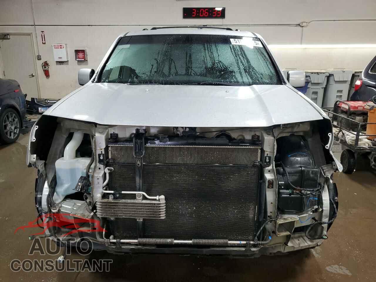 HONDA PILOT 2009 - 5FNYF48439B044802