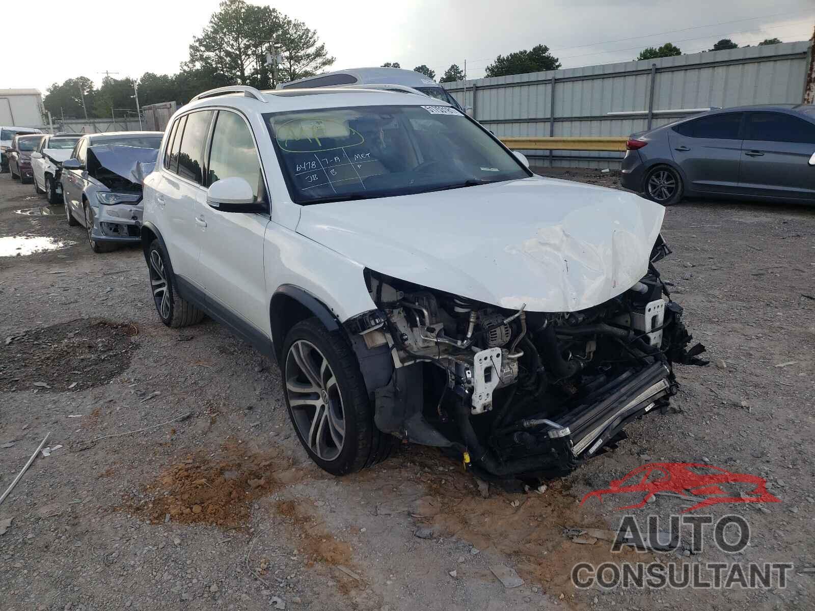 VOLKSWAGEN TIGUAN 2017 - WVGVV7AX9HK019654