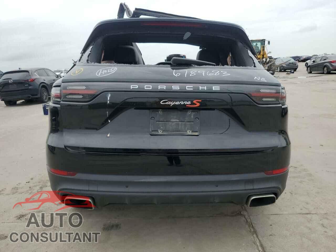 PORSCHE CAYENNE 2022 - WP1AA2AY2NDA03689