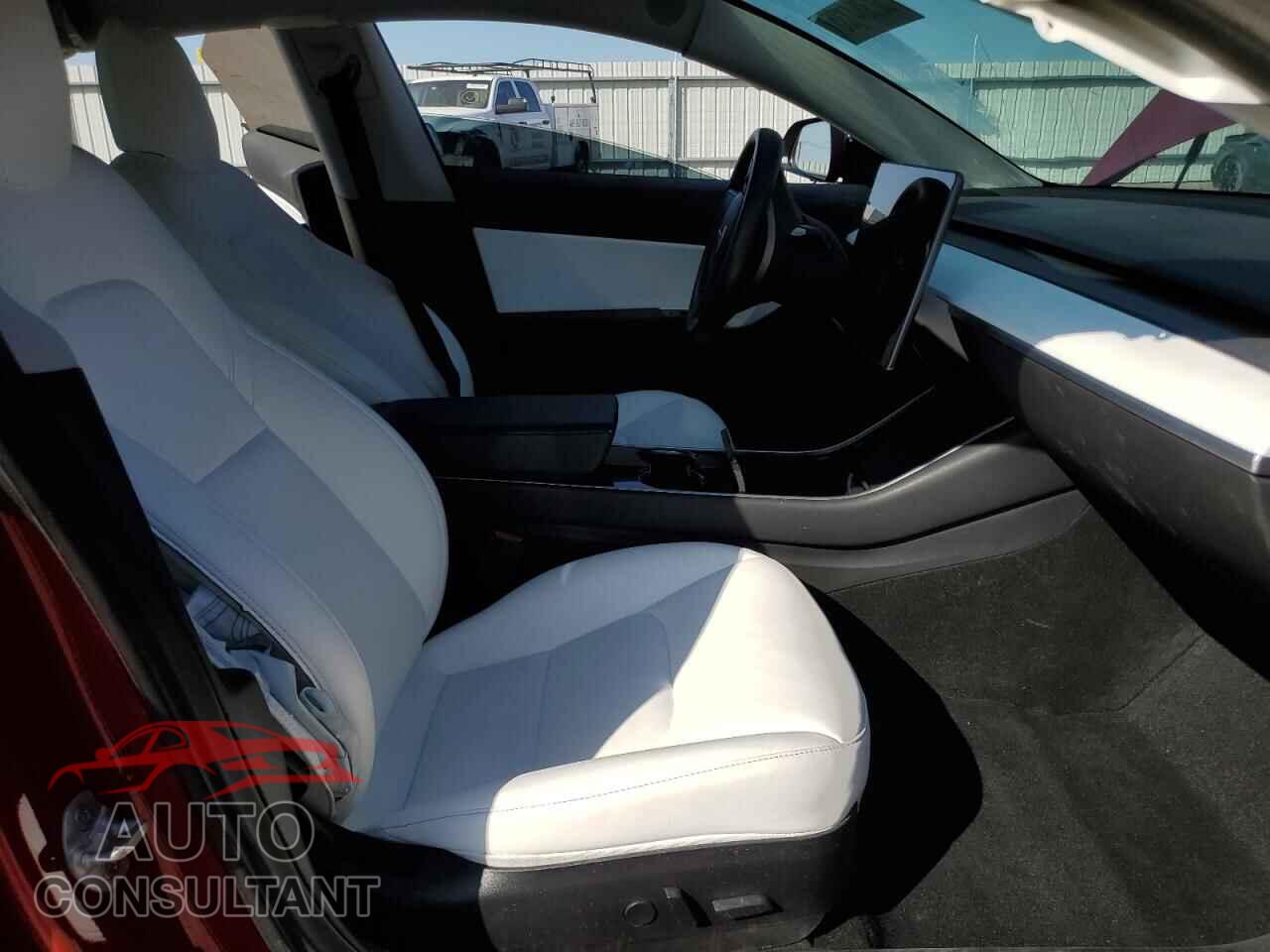 TESLA MODEL 3 2018 - 5YJ3E1EB4JF080582