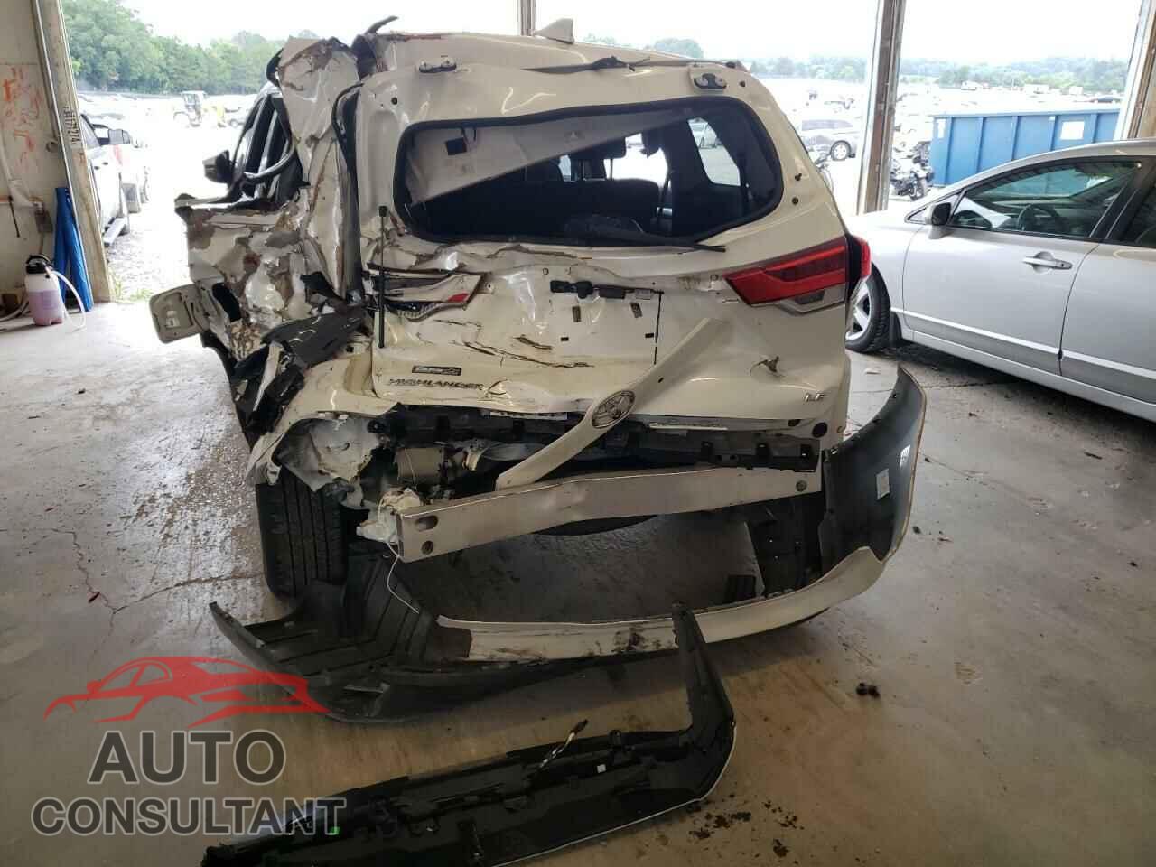 TOYOTA HIGHLANDER 2017 - 5TDZZRFH1HS206581