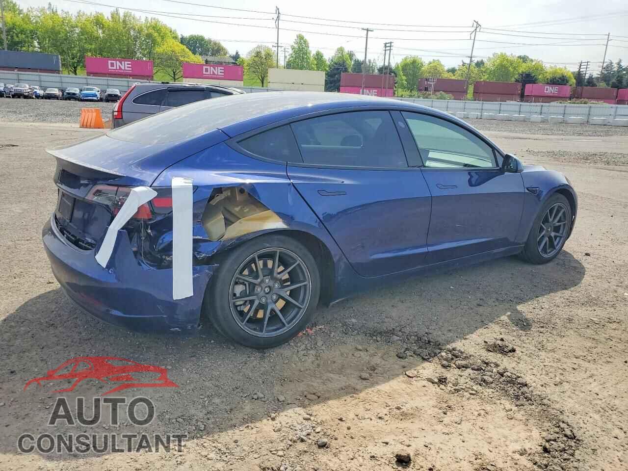 TESLA MODEL 3 2023 - 5YJ3E1EA5PF677577