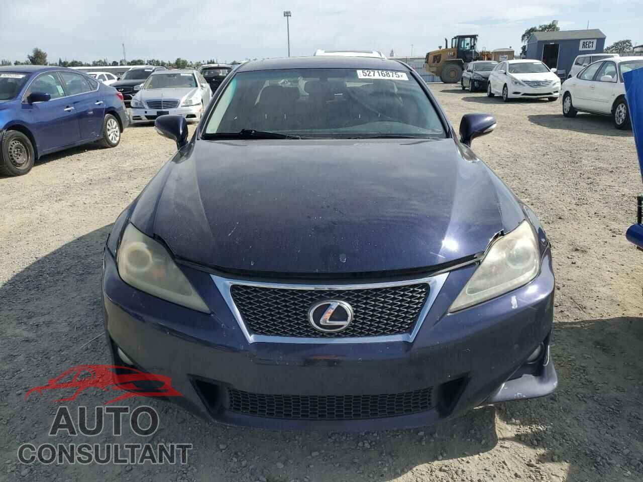 LEXUS IS 2011 - JTHCF5C25B5044912